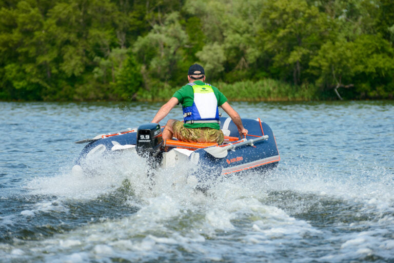 Kolibri Profi Motor Boat 330 - Plywood floorboard with stringers